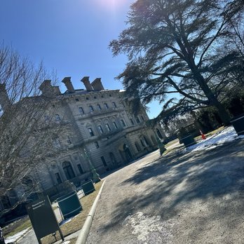The Breakers - Front entry of Breakers estate - Landmarks & Historical Buildings Near Me - Newport, Rhode Island The Breakers - Front entry of Breakers estate - Landmarks & Historical Buildings Near Me - Newport, Rhode Island