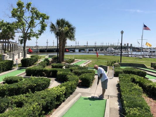 Ripley's Bayfront Mini Golf by null