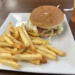 Bacon Cheeseburger with fries