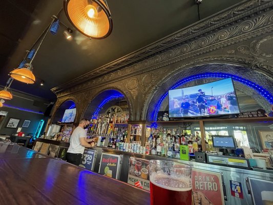 Blue Dog Tavern by null
