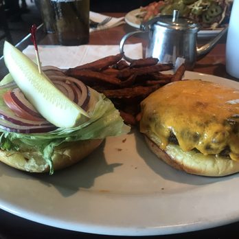 Pilot Pete's - The $100.00 Hamburger with Cheese - American Near Me - Schaumburg, Illinois