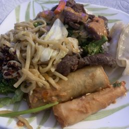 Evidently we received by mistake, beef broccoli, beef chow mein, potstickers, and shrimp eggrolls, everything just seemed to be this time.