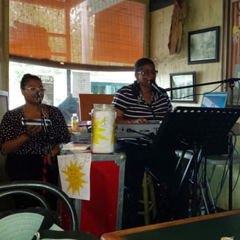 Chez Jacqueline - We were seated next to the stage and had a lot of friendly interaction with the wonderful performers - Cajun/Creole Near Me - Breaux Bridge, Louisiana