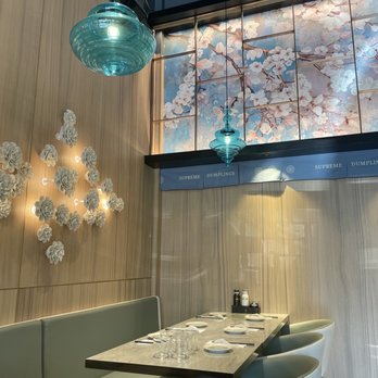 Supreme Dumplings - So pretty and new! The table next to us before people were seated there. - Shanghainese Near Me - Kirkland, Washington Supreme Dumplings - So pretty and new! The table next to us before people were seated there. - Shanghainese Near Me - Kirkland, Washington