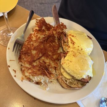 Crystal Creek Cafe - Breakfast & Brunch Near Me - Bothell, Washington Crystal Creek Cafe - Breakfast & Brunch Near Me - Bothell, Washington