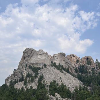 Mt. Rushmore - Landmarks & Historical Buildings Near Me - Keystone, South Dakota Mt. Rushmore - Landmarks & Historical Buildings Near Me - Keystone, South Dakota