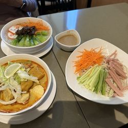 Water Drop Teahouse - Laksa with noodle, cold sesame noodles, vegetable soup with rice noodles