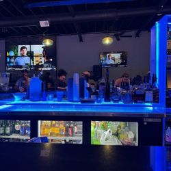 B'z Sports Bar & Grill - Bar area