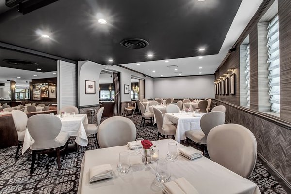 Oliver's Restaurant by null