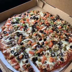 Arni's - Vegetarian Deluxe Pizza