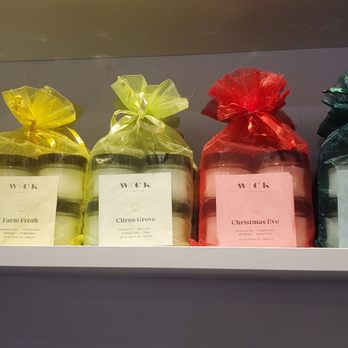 Wick A Candle Bar - Colorful displays - Candle Stores Near Me - Jacksonville, Florida