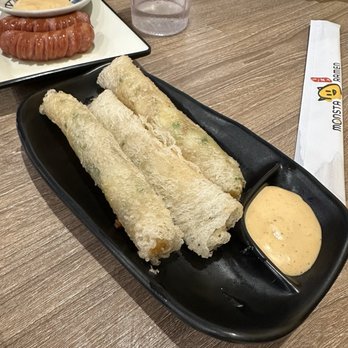 Monsta Ramen - Shrimp spring rolls /Instagram @JUDEETHEFOODEE - Japanese Curry Near Me - San Diego, California Monsta Ramen - Shrimp spring rolls /Instagram @JUDEETHEFOODEE - Japanese Curry Near Me - San Diego, California