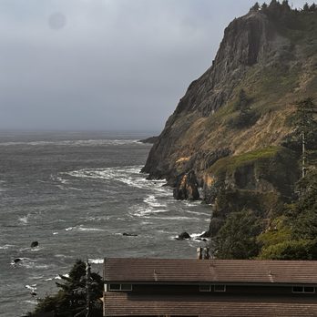 Inn at Otter Crest - Ocean View - Hotels Near Me - Otter Rock, Oregon