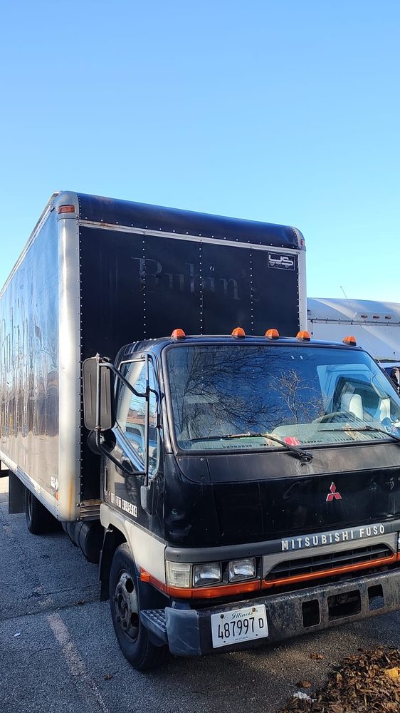 VICTOR’S MOVERS - Chicago, Illinois - Packing Services - Phone Number