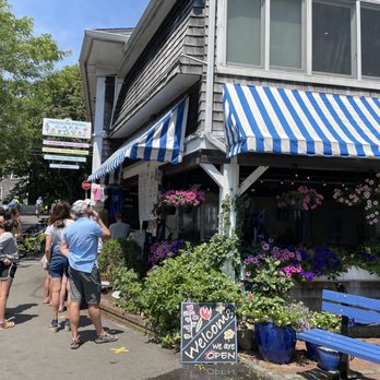 Among The Flowers Cafe - Front of Among the Flowers Cafe - Breakfast & Brunch Near Me - Edgartown, Massachusetts