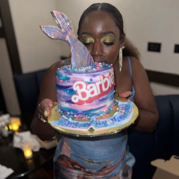 Sweet Kream Bakery - Beautiful Cake - Bakeries Near Me - Chesapeake, Virginia