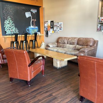 Buzzbru Brigham City - Seating area - Coffee & Tea Near Me - Brigham City, Utah Buzzbru Brigham City - Seating area - Coffee & Tea Near Me - Brigham City, Utah