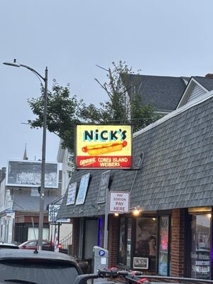 Nick's Hot Dogs by null