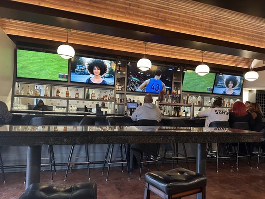 Seven Ten Social by null