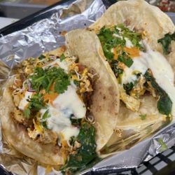 Oli's Tacos and Burgers
