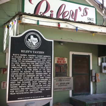 RILEY’S TAVERN - Updated September 2024 - 73 Photos & 45 Reviews - 8894 ...