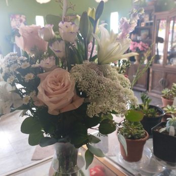 Sunshine Flowers - Florists Near Me - Albuquerque, New Mexico