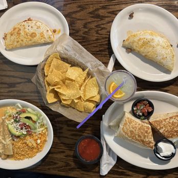 Terrazul - Lunch is served - Mexican Near Me - Horse Cave, Kentucky
