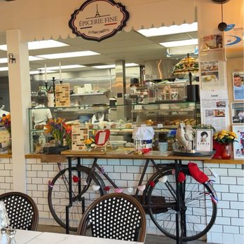 Delices Du Chef - Cute decor - French Near Me - Torrance, California