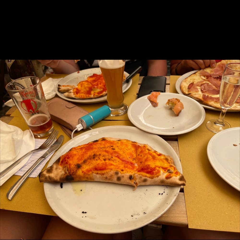 Alle Carrette - Neapolitan calzone - Pizza Near Me - Rome, RM