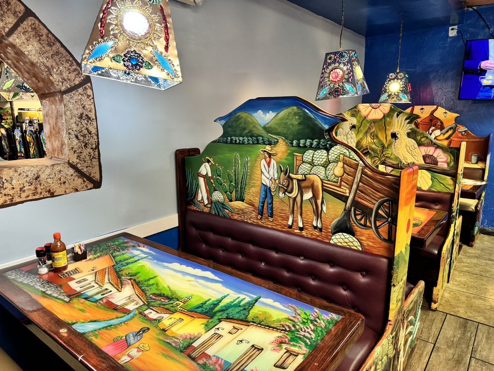 Los Magueyes Mexican Restaurant - Wildwood