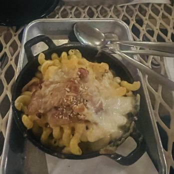 Mammoth Brewing - Mac n cheese looks good but not - Breweries Near Me - Mammoth Lakes, California Mammoth Brewing - Mac n cheese looks good but not - Breweries Near Me - Mammoth Lakes, California