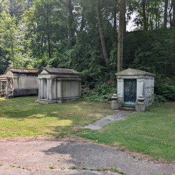 Glendale Cemetery - Glendale Cemetery, Akron - Funeral Services & Cemeteries Near Me - Akron, Ohio
