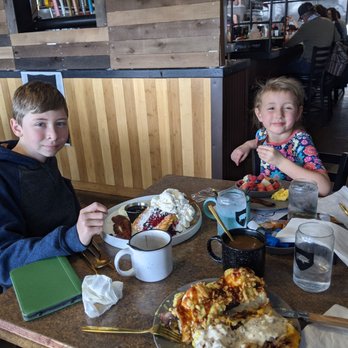Biscuit & Hogs - Great breakfast! No virtue-signaling face masks! - New American Near Me - Meridian, Idaho Biscuit & Hogs - Great breakfast! No virtue-signaling face masks! - New American Near Me - Meridian, Idaho