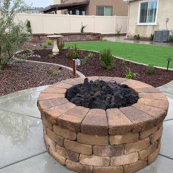 Van's Landscape Construction - Gas fire pit with lava rock - Landscaping Near Me Van's Landscape Construction - Gas fire pit with lava rock - Landscaping Near Me