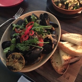 The Dawson - Mussels - American Near Me - Chicago, Illinois