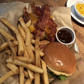 Cheddar's Scratch Kitchen - Bacon cheddar cheeseburger - American Near Me - Slidell, Louisiana