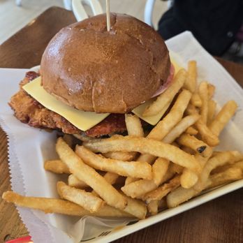 YumSem - Gochuchang fried chicken sandwich - Breakfast & Brunch Near Me - Closter, New Jersey