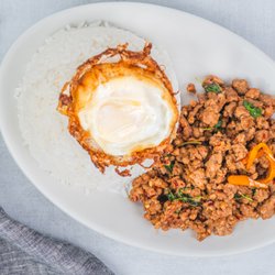 Noodle Hut - Hot Basil Stir-Fried with Crispy Egg