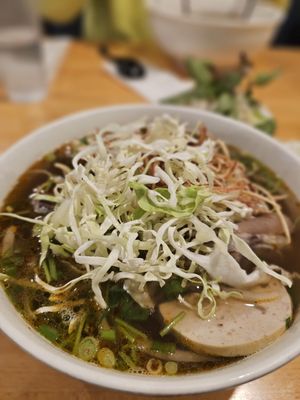 Bốn Mùa | Vietnamese Restaurant by null