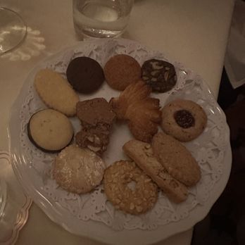 Sant Ambroeus Brookfield - Christmas cookies surprise! - Coffee & Tea Near Me - New York, New York Sant Ambroeus Brookfield - Christmas cookies surprise! - Coffee & Tea Near Me - New York, New York