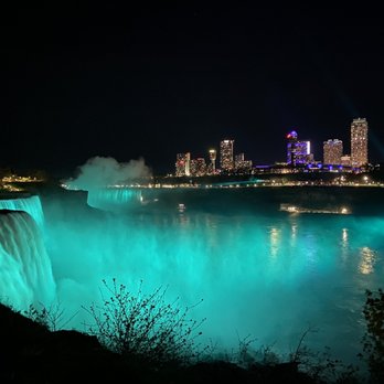 Comfort Inn The Pointe - From park to Niagara. View of Niagara US overlooking to Canadian side of the city. - Hotels Near Me - Niagara Falls, New York