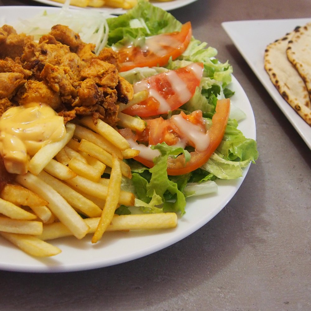 Le Cheese Nan - Poulet Royale (8.50 Euro) plates - Kebab Near Me - Montpellier, 34
