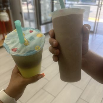Pengo Drink Station - Kiwi Kick & Cookie & Cream Milkshake - Juice Bars & Smoothies Near Me - Laguna Hills, California Pengo Drink Station - Kiwi Kick & Cookie & Cream Milkshake - Juice Bars & Smoothies Near Me - Laguna Hills, California