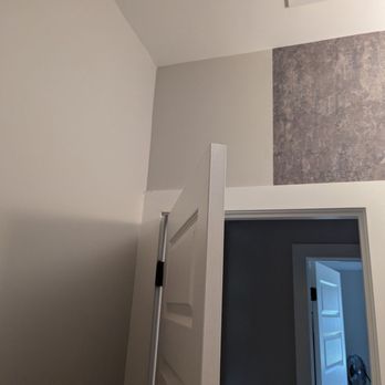 Betty’s Wallpaper Installation - Wallpapering Near Me