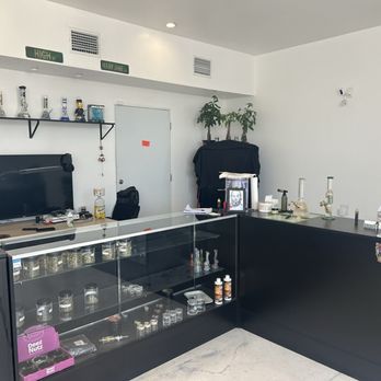 Beverly Greenz - Cannabis Dispensaries Near Me - East Los Angeles, California Beverly Greenz - Cannabis Dispensaries Near Me - East Los Angeles, California