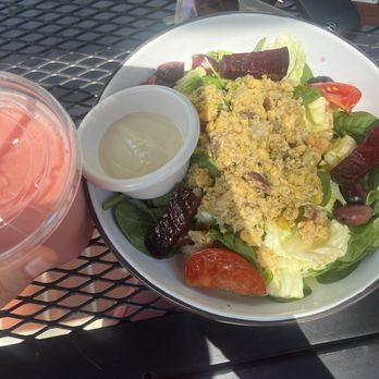 Raven's Nest - Vegan bowl and strawberry smoothie - Coffee & Tea Near Me - Idyllwild-Pine Cove, California Raven's Nest - Vegan bowl and strawberry smoothie - Coffee & Tea Near Me - Idyllwild-Pine Cove, California