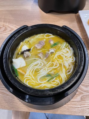 Ten Seconds Yunnan Rice Noodles by null