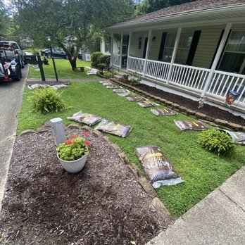 Lawrence Lawn Care - the front yard of a home - Lawn Services Near Me Lawrence Lawn Care - the front yard of a home - Lawn Services Near Me