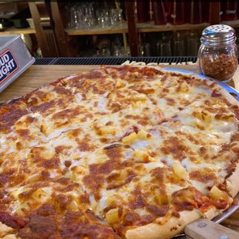 Rapid Rick's Bar & Grill - Hawaiian pizza - Bars Near Me - Nicollet, Minnesota