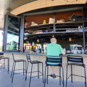 Federal Pizza - Tatum Blvd - Pizza Near Me - Phoenix, Arizona